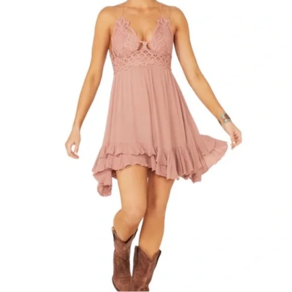 NWT Free People Adella Lace Slip Dress size Small Rose - Picture 3 of 3